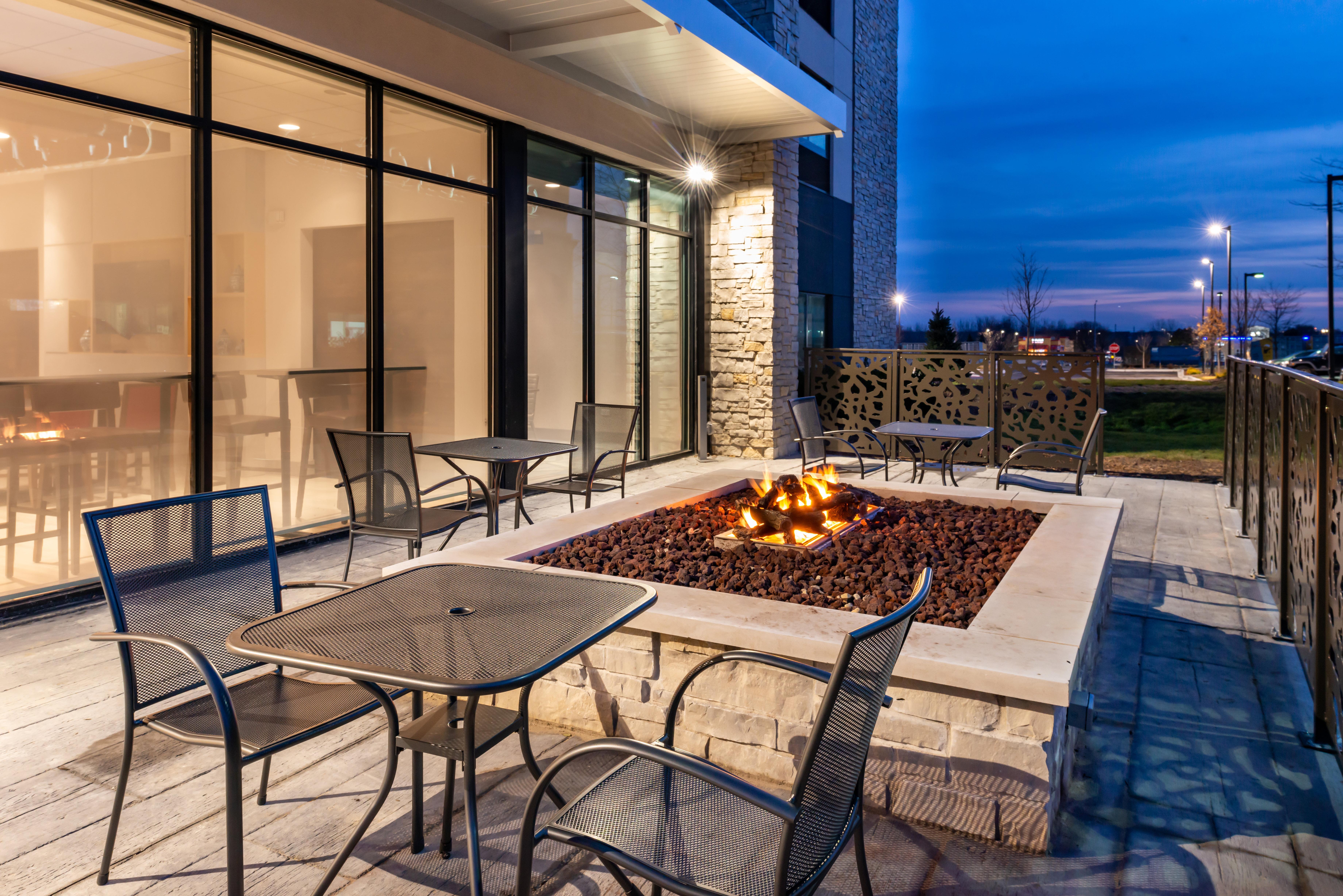 Holiday Inn Express & Suites - Romeoville - Joliet North By Ihg Exterior photo